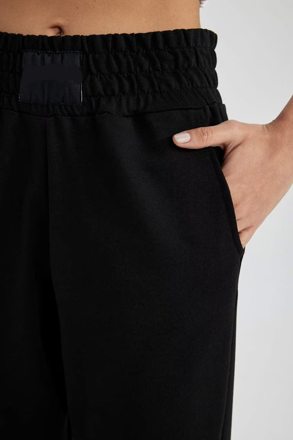 Standard Fit Jogger Sweatpants