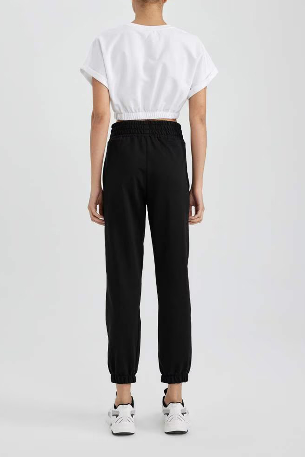 Standard Fit Jogger Sweatpants